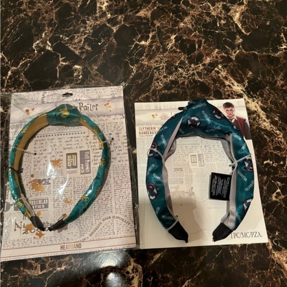 10/$20🔥2 Harry‎ Potter headbands